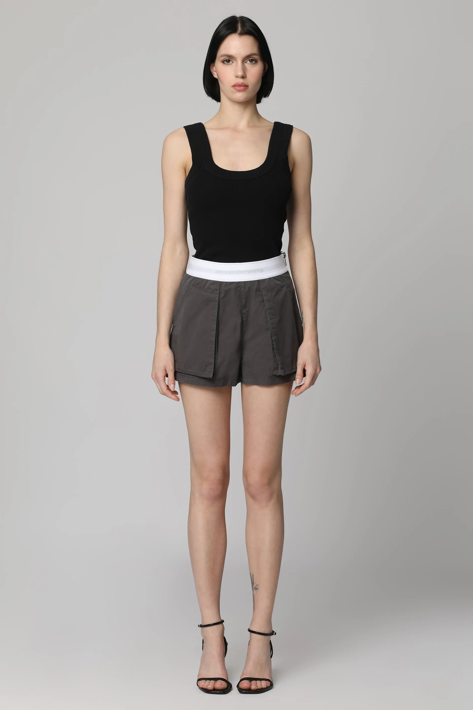 Alexander Wang Shorts cargo Rave in cotone