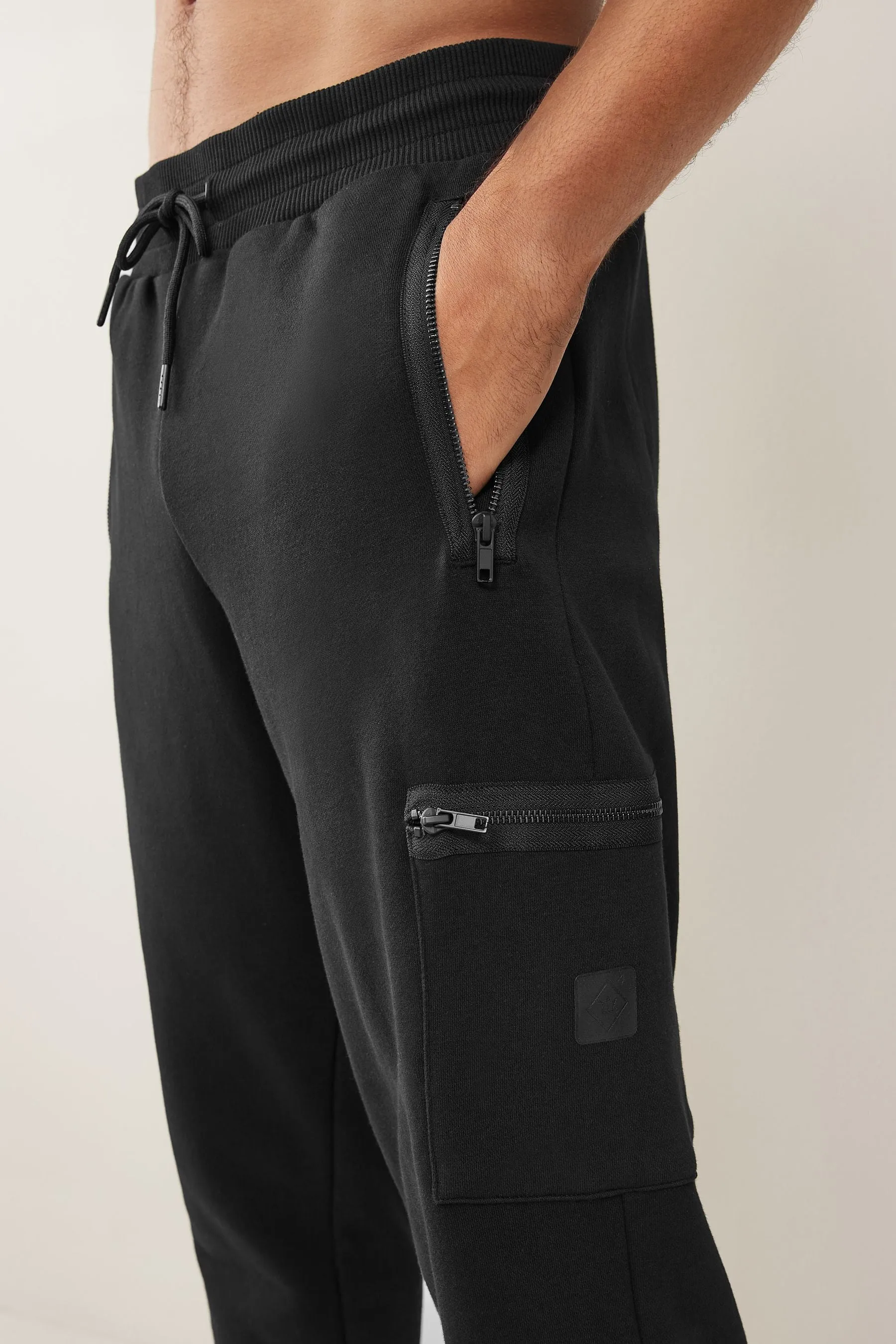 Pantaloni da jogging cargo multitasche in misto cotone