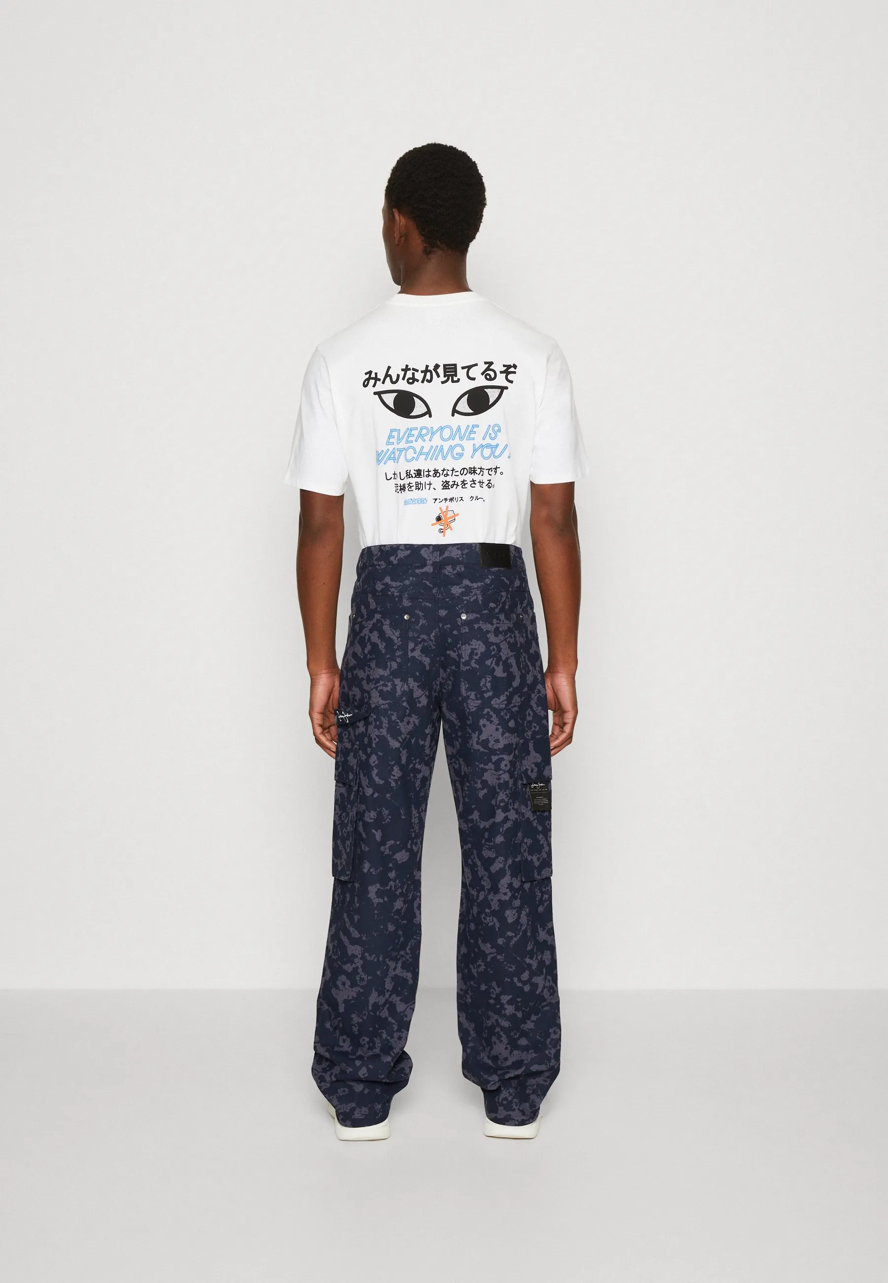 SCRIPT LOGO FLORAL CAMOUFLAGE - Pantaloni cargo